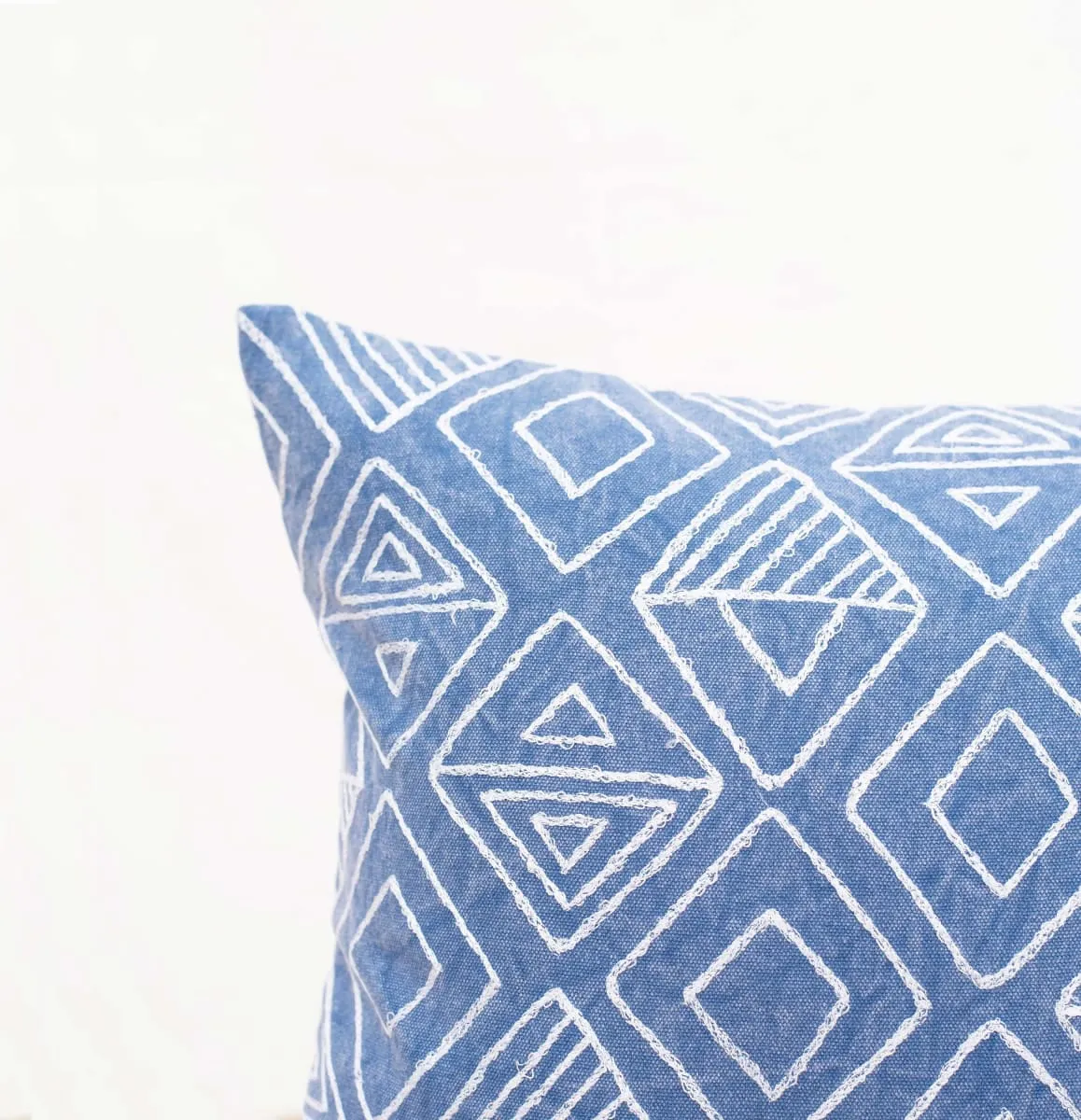 Aztec pattern pillow cover, blue colour, embroidery, geometrical, cotton pillow cover,16"X16"