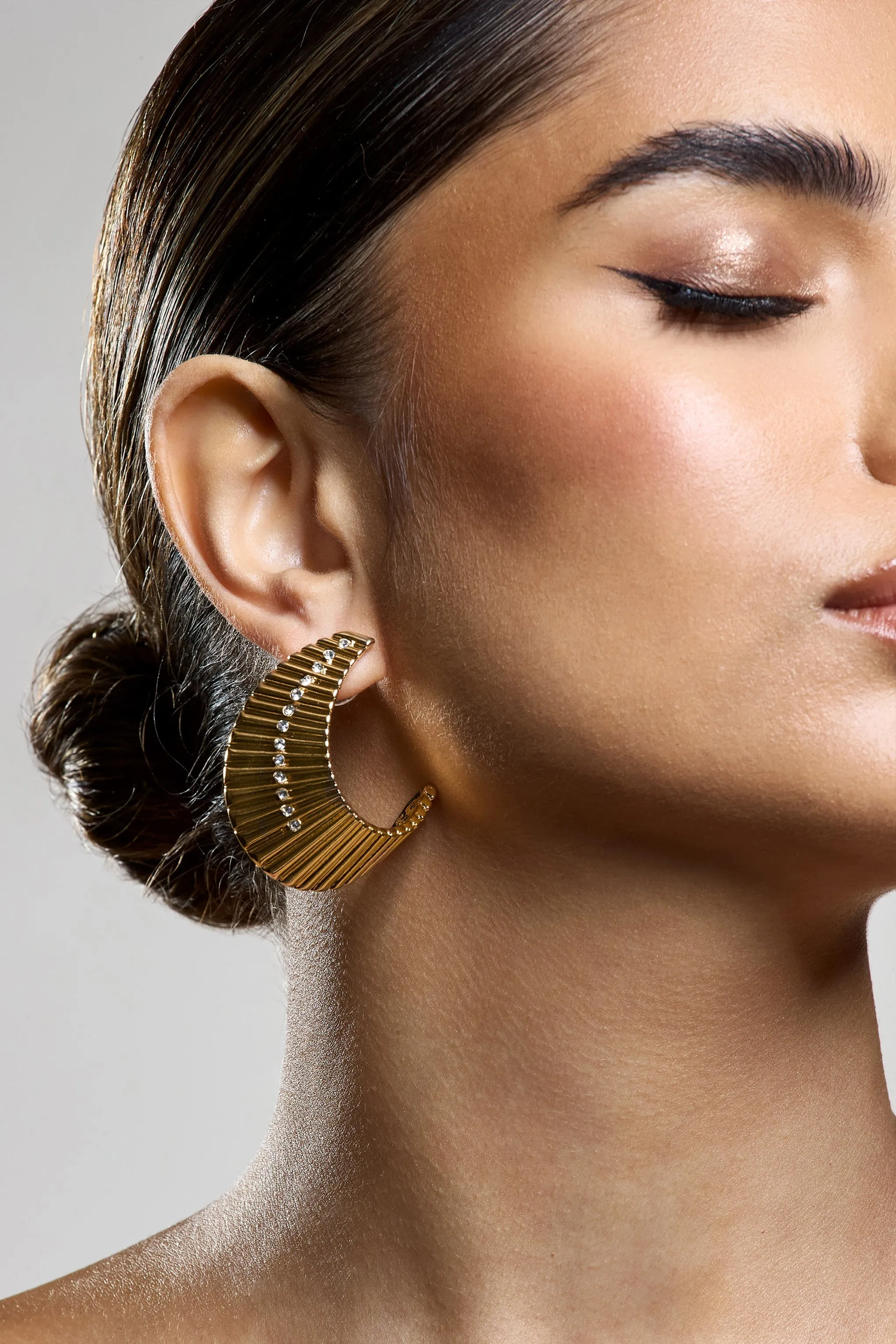 Nura | Gold Diamante Ribbed Statement Earrings