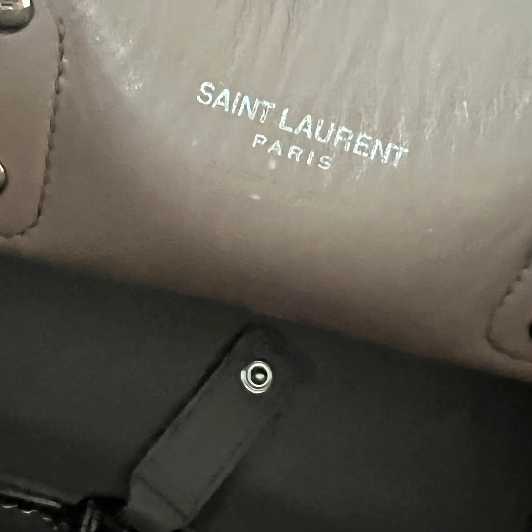 Luxurious Saint Laurent Sac De Jour Leather Tote Bag 